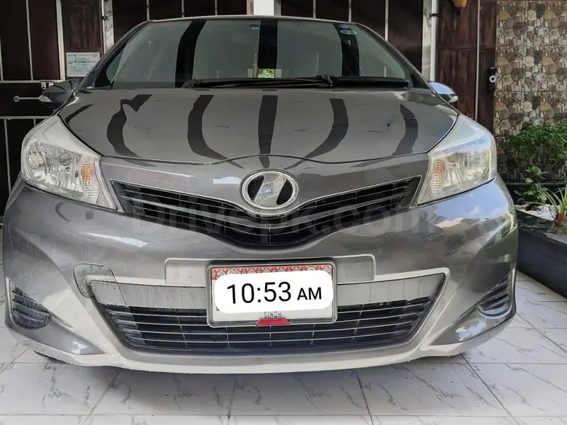 Toyota Vitz 2014