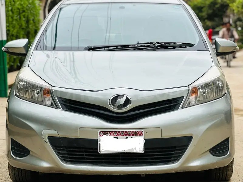 Toyota Vitz 2013