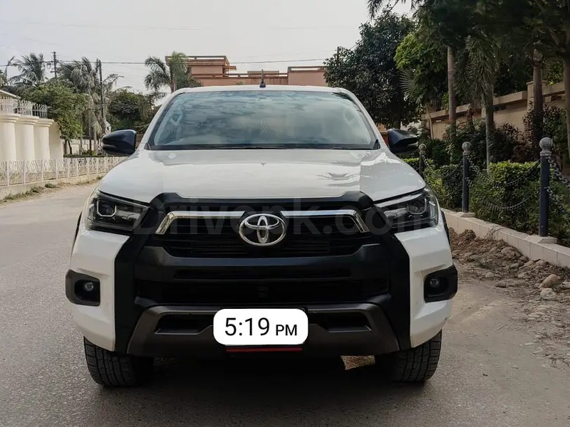 Toyota Hilux 2023