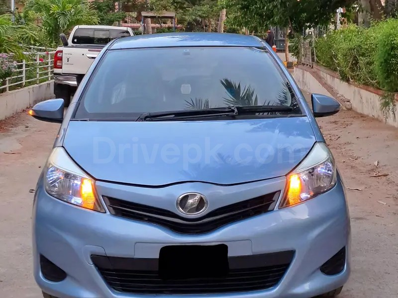 Toyota Vitz 2012