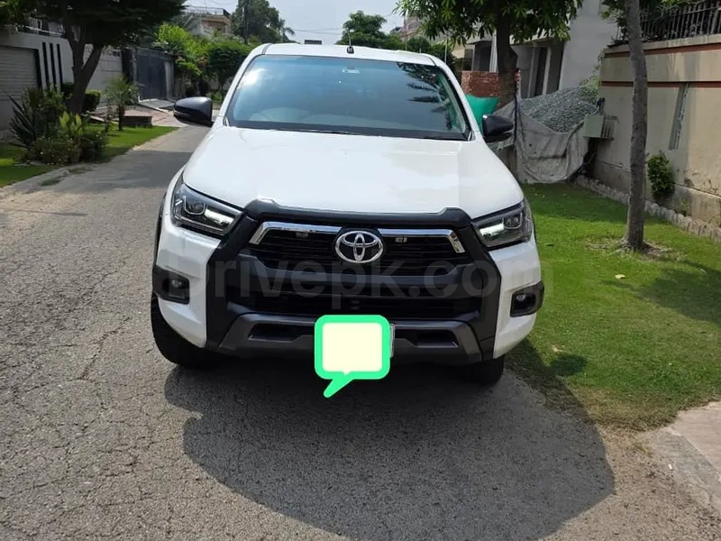 Toyota Hilux 2023