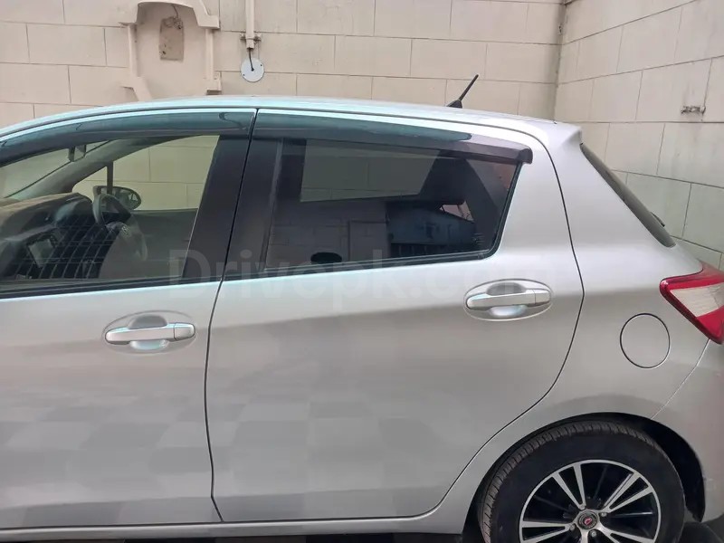 Toyota Vitz 2017