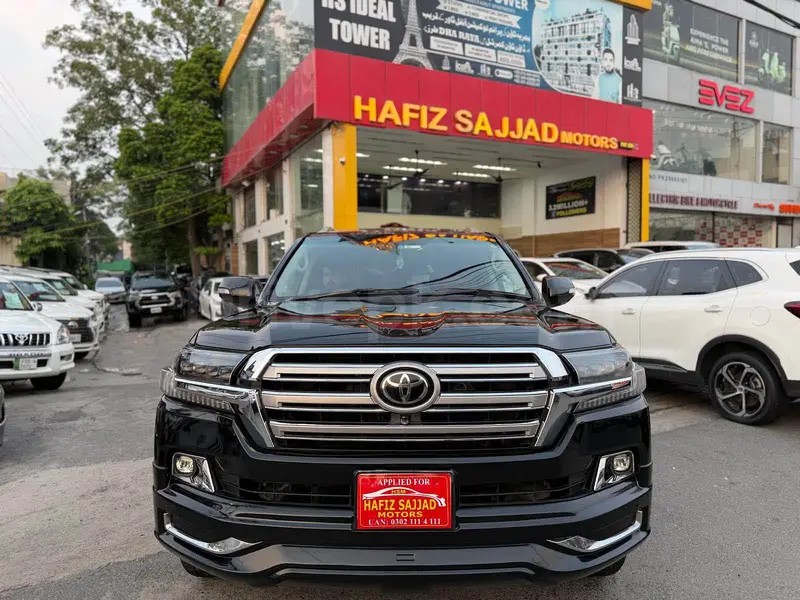 Toyota Land Cruiser 2011