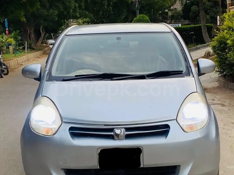 Toyota Passo 2011