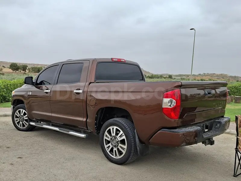 Toyota Tundra 2014