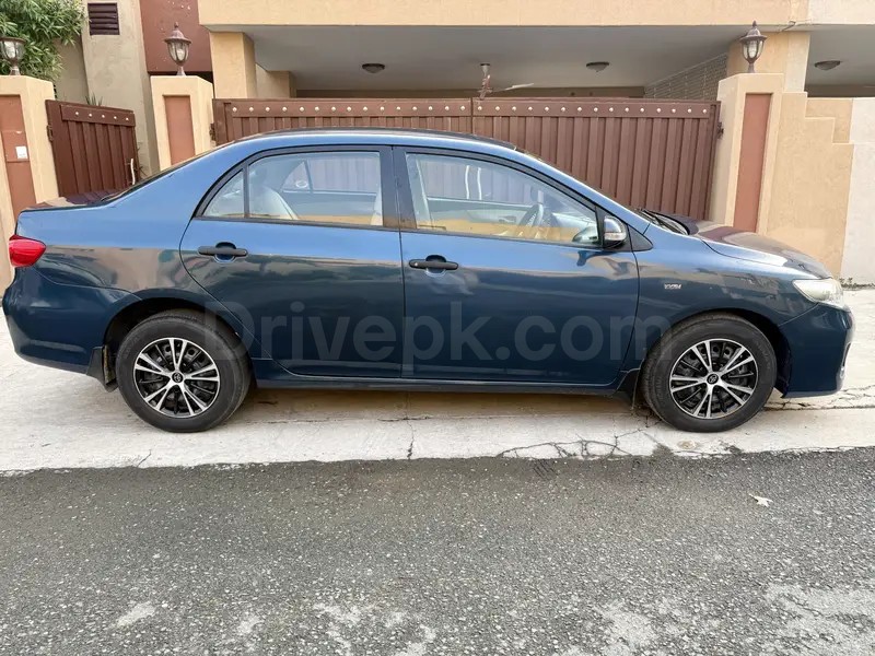 Toyota Corolla GLI 2012