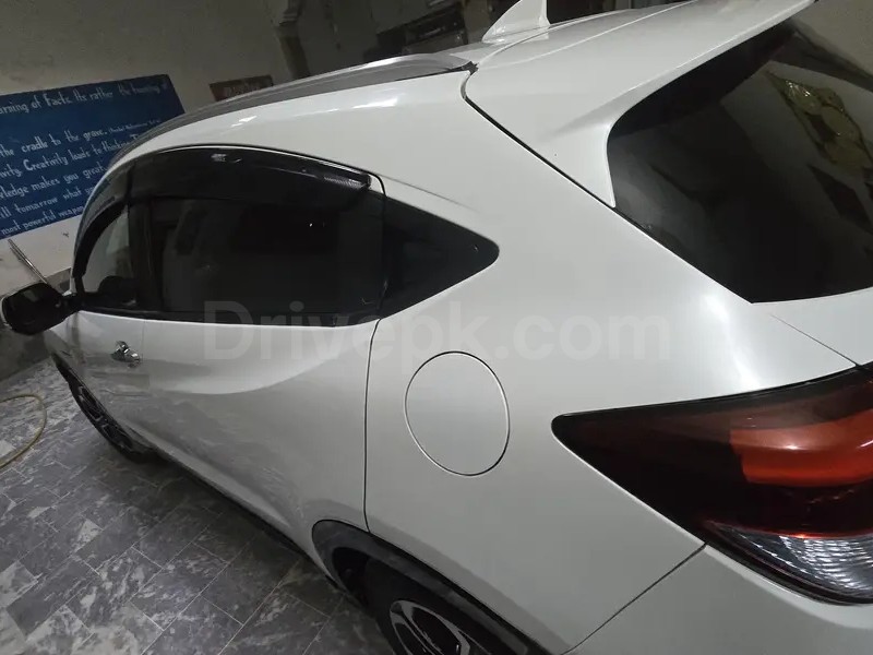 Honda Vezel 2015