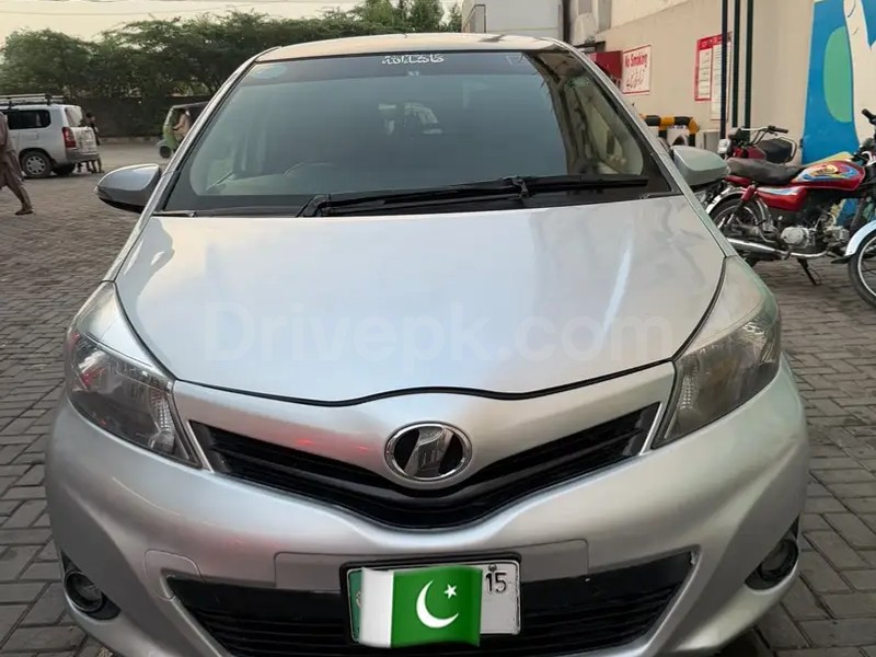 Toyota Vitz 2011
