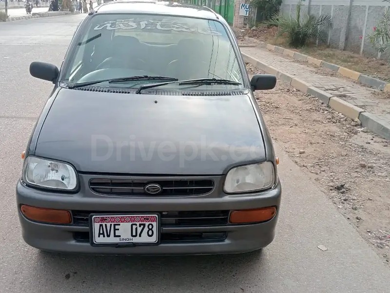 Daihatsu Cuore 2011