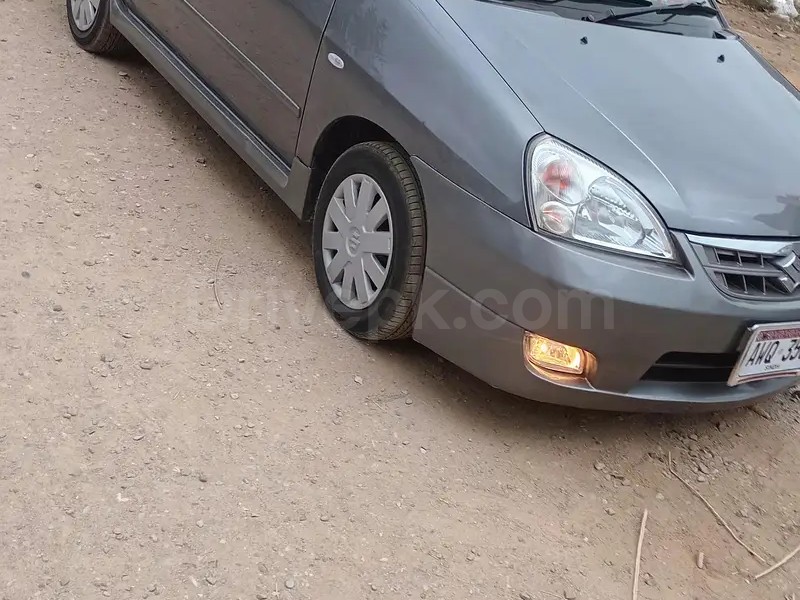 Suzuki Liana 2012