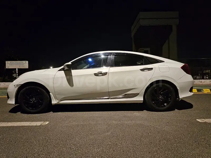 Honda Civic Oriel 2017