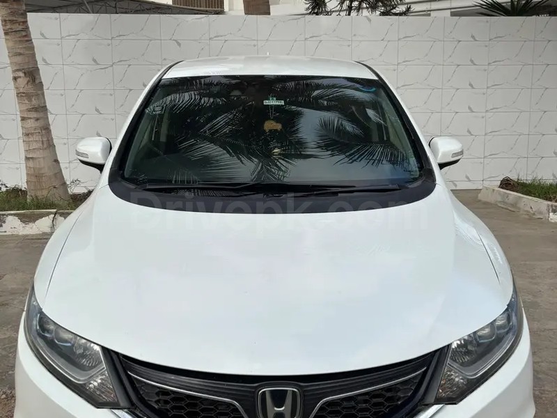 Honda Jade Hybrid 2015