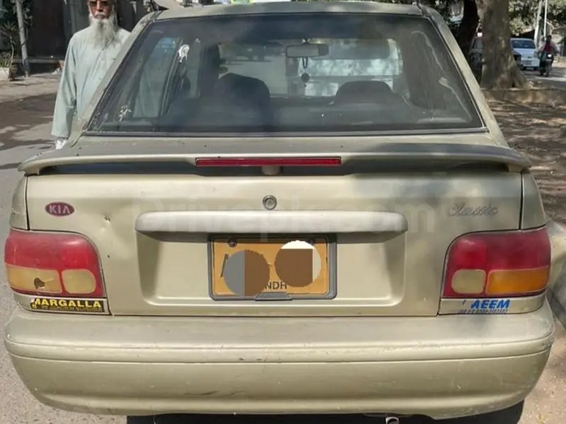 KIA Classic 2001