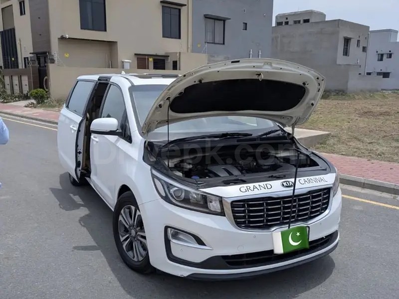 KIA GRAND CARNIVAL 2019