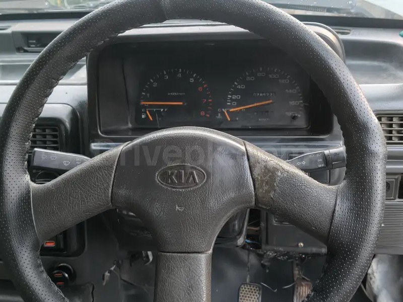 KIA Classic 2002