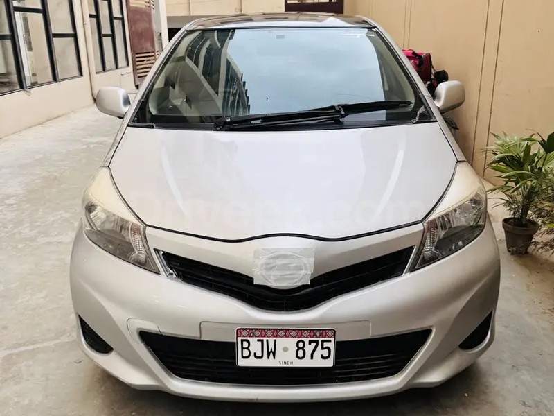 Toyota Vitz 2014