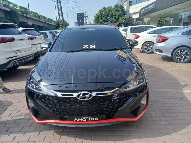 Hyundai Elantra 2023