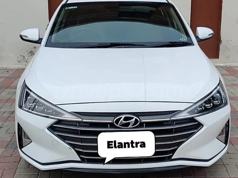 Hyundai Elantra 2024