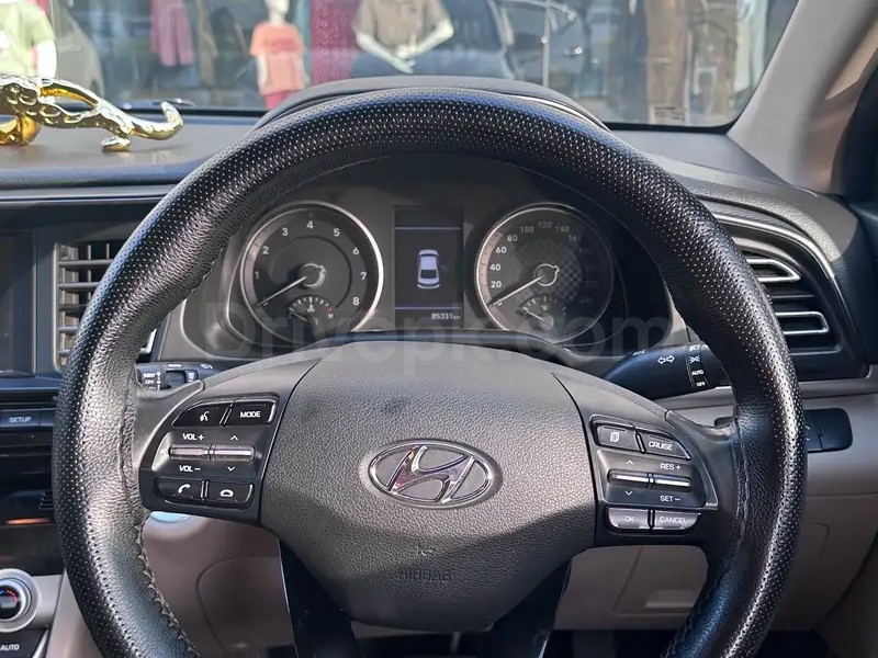 Hyundai Elantra 2021