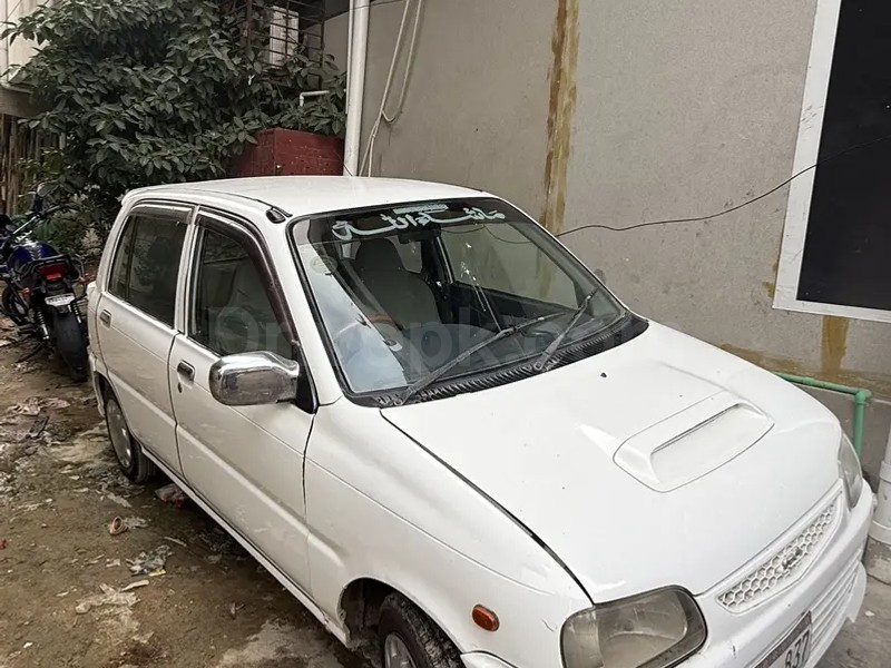 Daihatsu Cuore 2004
