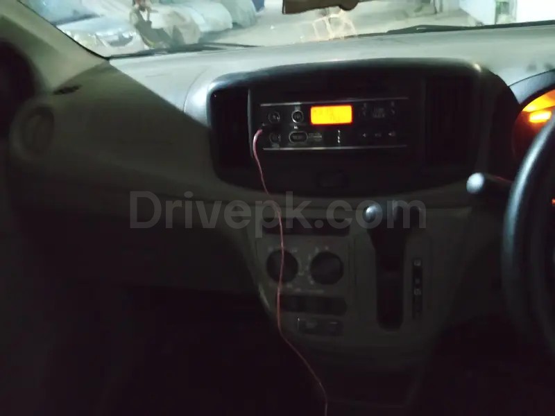 Daihatsu Mira 2015