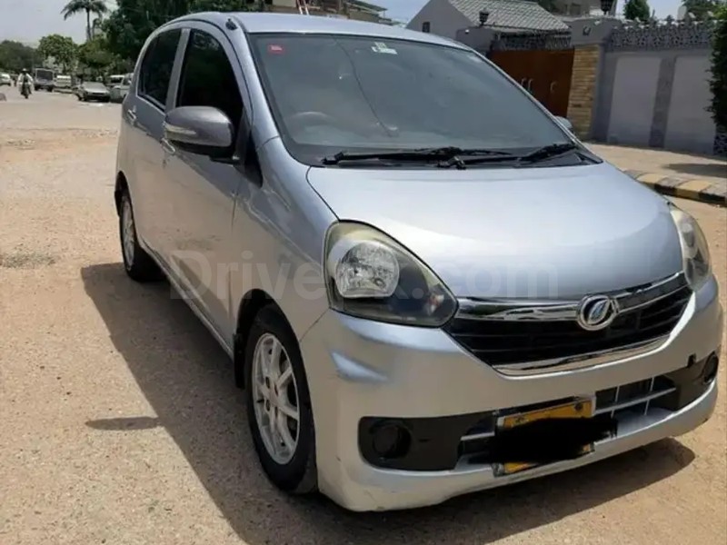 Daihatsu Mira 2015