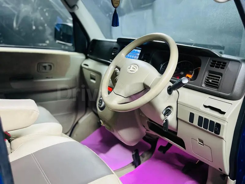 Daihatsu Hijet 2012