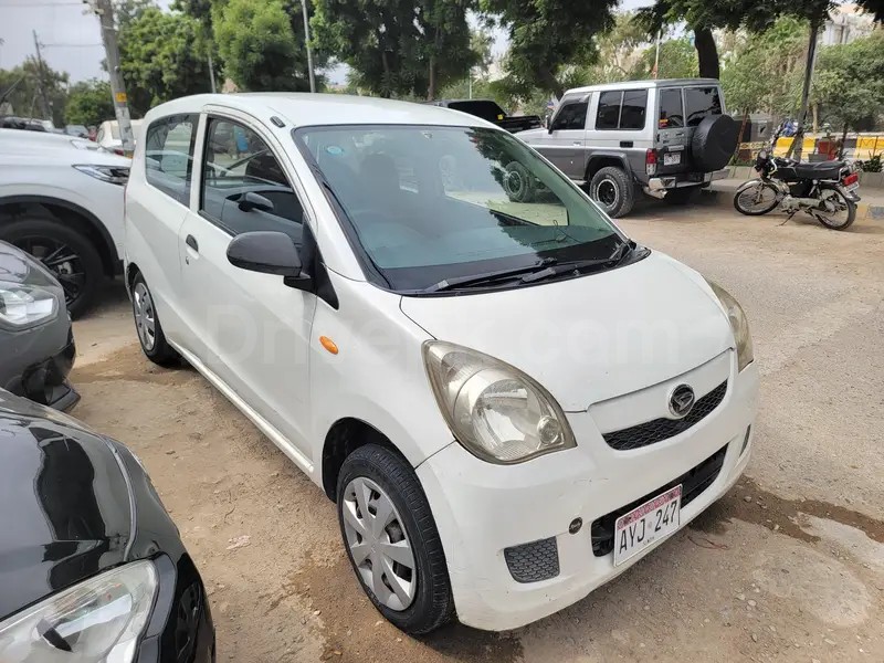 Daihatsu Mira 2008