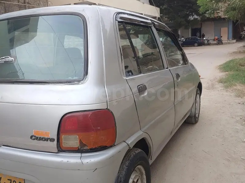 Daihatsu Cuore 2004