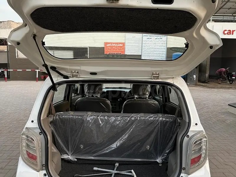 Daihatsu Mira 2015