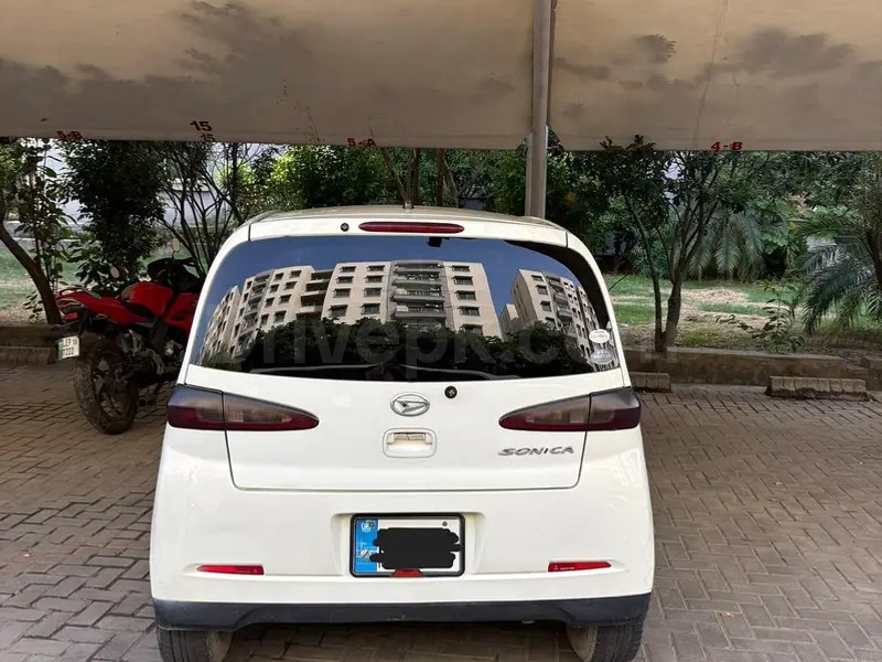 Daihatsu Sonica 2007