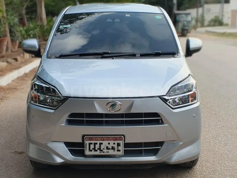 Daihatsu Mira 2022