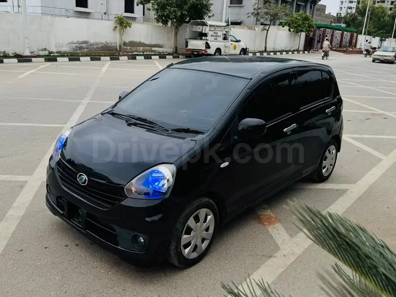Daihatsu Mira 2015