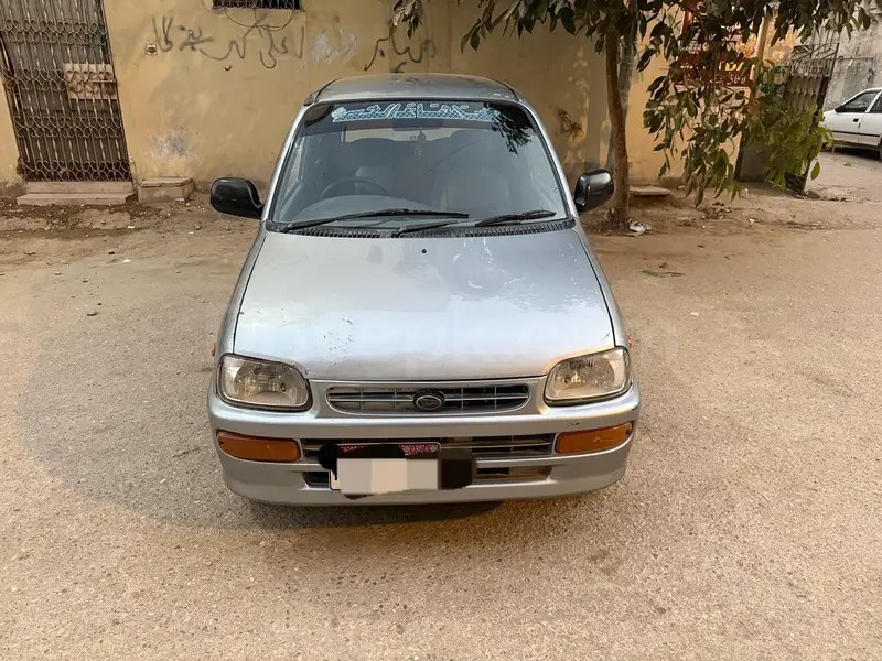 Daihatsu Cuore 2012
