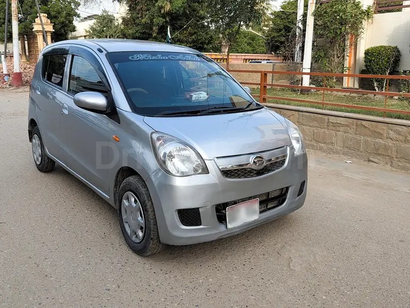Daihatsu Mira 2014