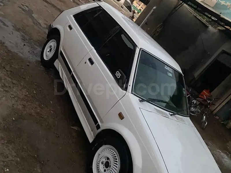 Daihatsu Charade 1986