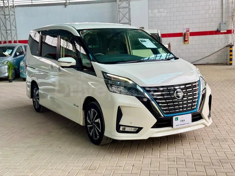 Nissan Serena 2021
