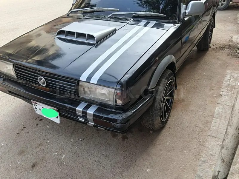 Nissan Sunny 1987