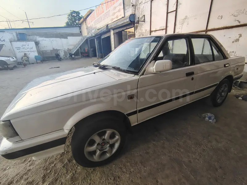 Nissan Sunny 1988
