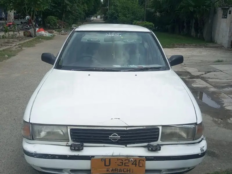Nissan Sunny 1992