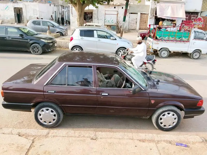 Nissan Sunny 1999