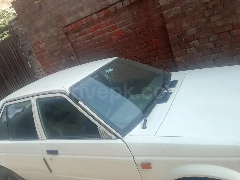 Nissan Sunny 1988