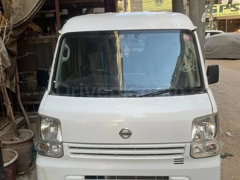 Nissan Clipper 2017