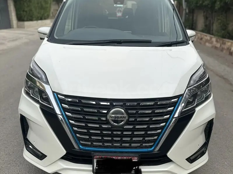 Nissan Serena 2019