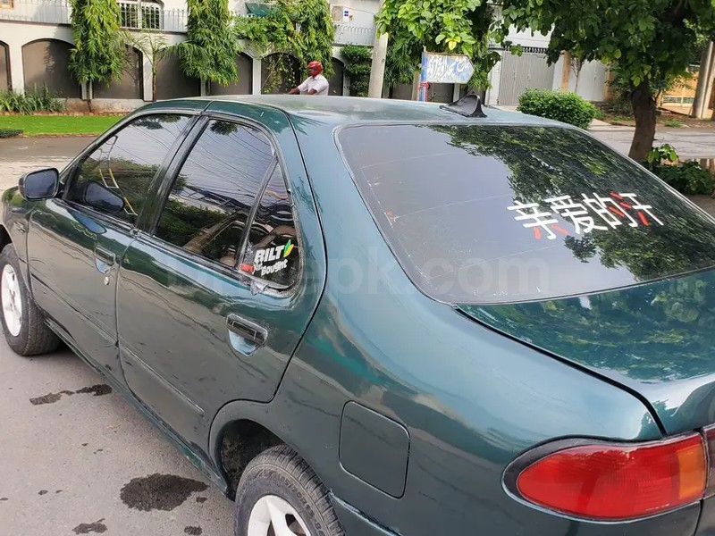 Nissan Sunny 1999