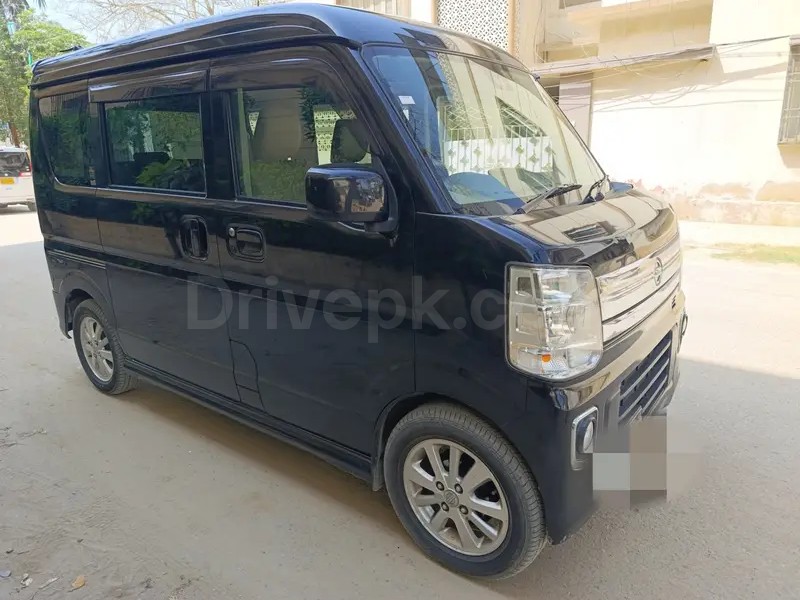 Nissan Clipper 2023