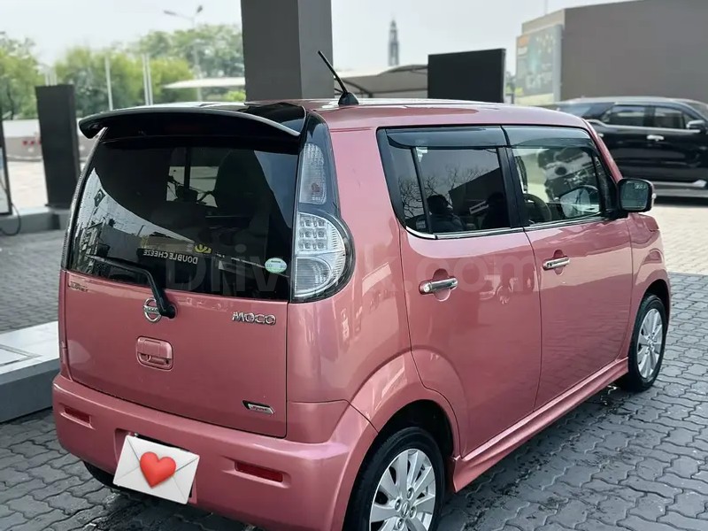 Nissan Moco 2015