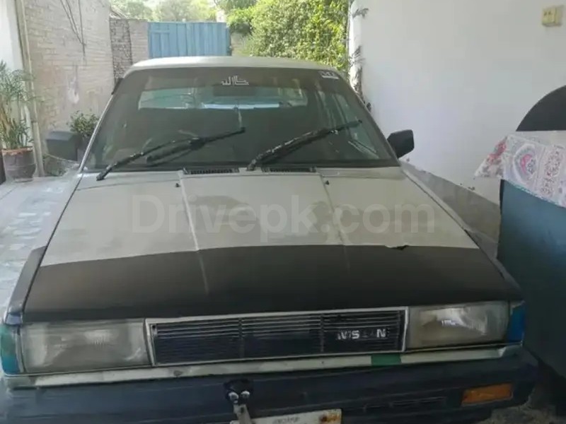 Nissan Sunny 1987