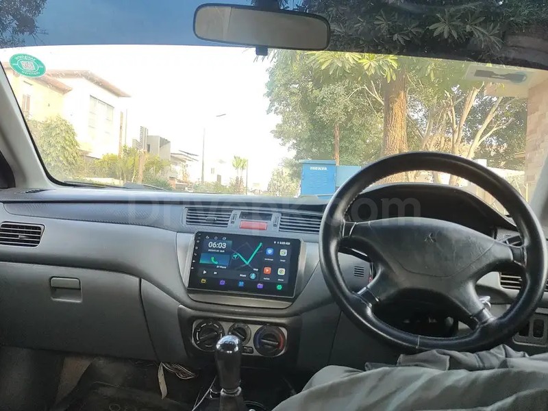 Mitsubishi Lancer 2005