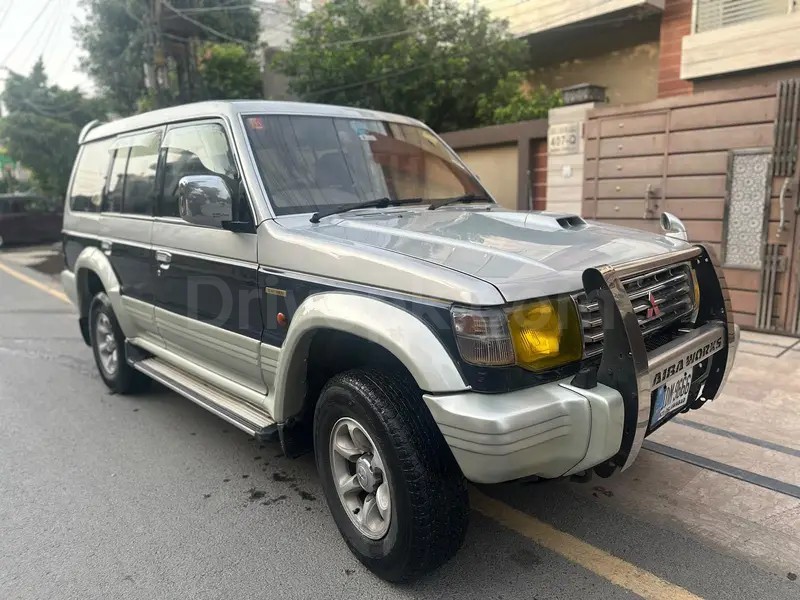 Mitsubishi Pajero 1994